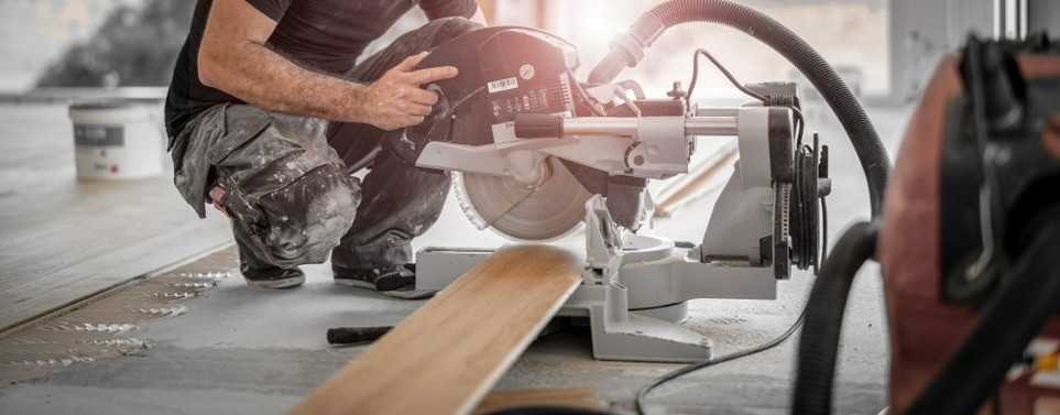 Handwerker-Arbeiten können zu einer Steuerermäßigung führen, falls sie in der Wohnung stattfinden.